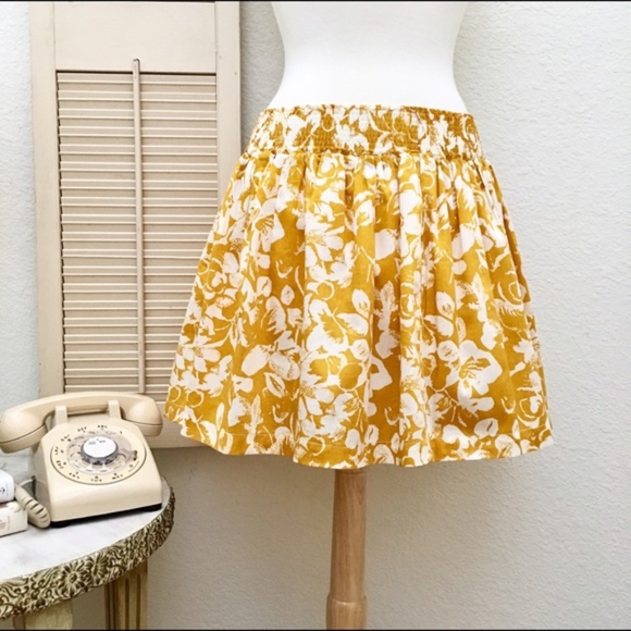 Forever 21 Dresses & Skirts - 4/$30 Forever 21 Summer Floral Mini Skirt SZ M